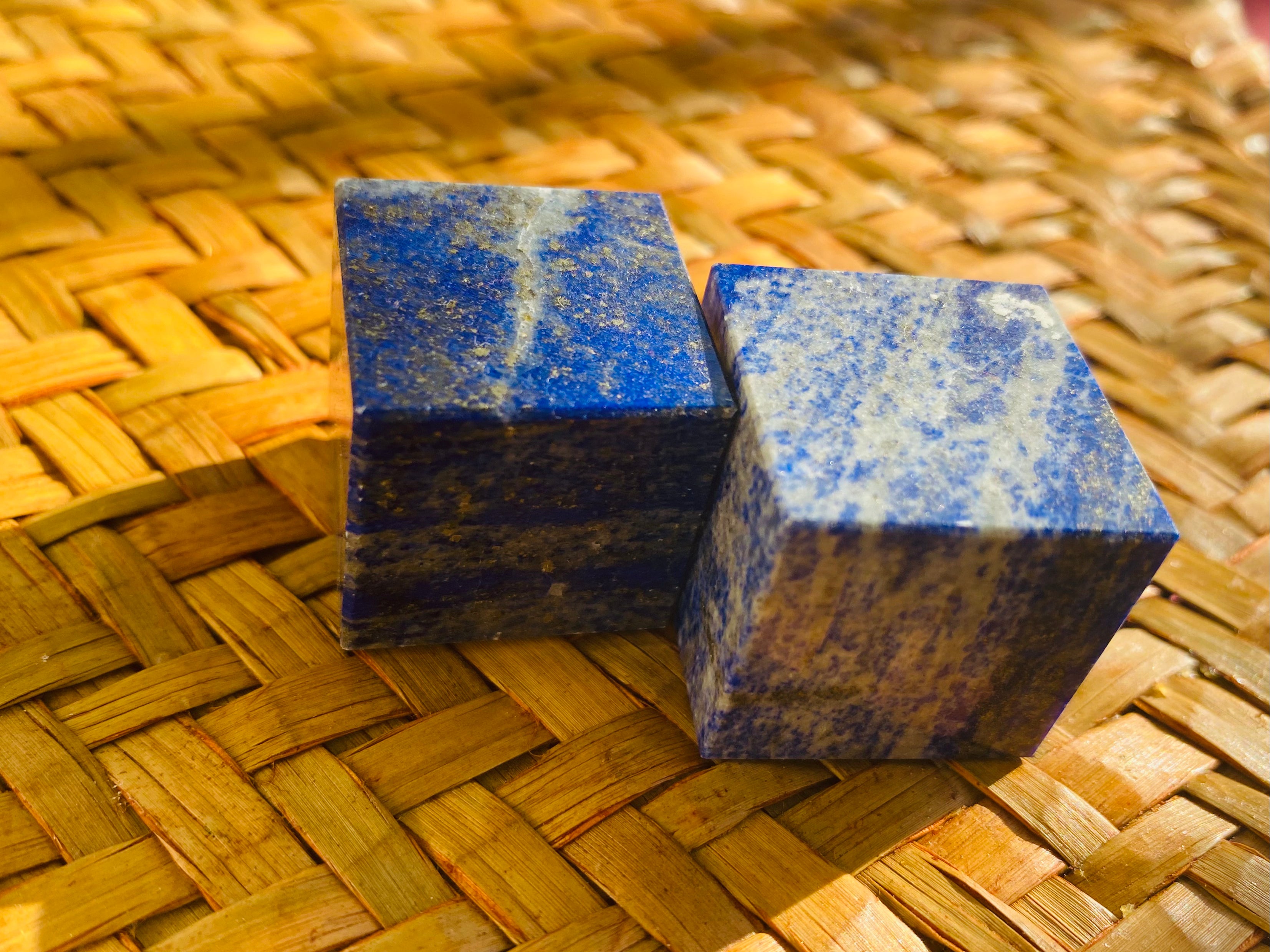 Lapis Cubes